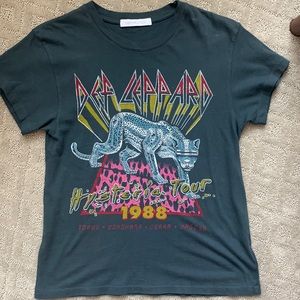 Daydreamer graphic T - size small
